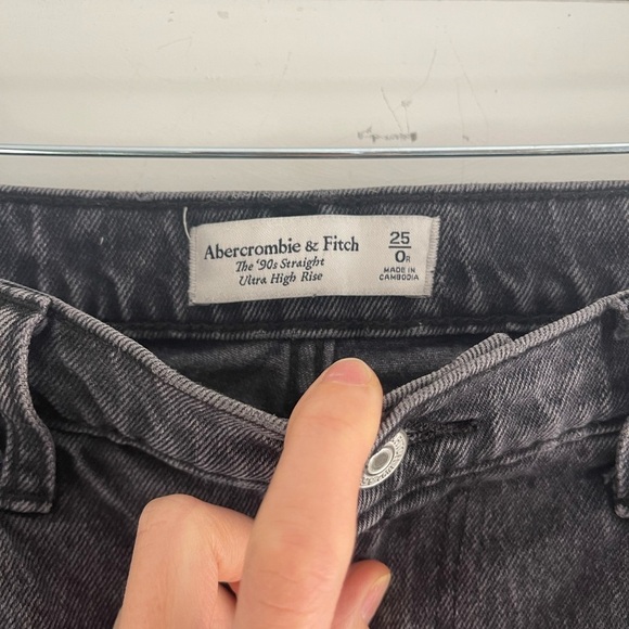 Abercrombie & Fitch 90s High Rise Ankle Split Jeans - 25R - Picture 2 of 4